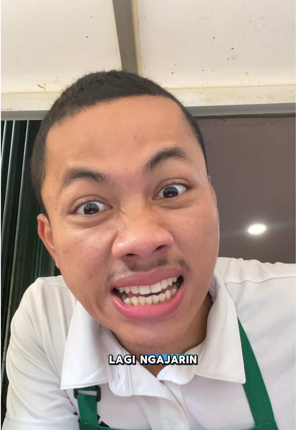 Makanya kalo gw ajarin liatin! Liatin! #Niagarafruit 