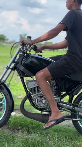 Komentar terunik dapat giveaway knalpot kupang blayer dari saya yoooh di gaskee. Syarat follow akun ini, like, komen dan share postingan ini. Pemenang diumumkan saat follower akun ini 10K. Gas untuk 2 pemenang yang beruntung🤌🙏🏻 #arjunagarage #rxkingblayer #blayeranrxking #rxkingindonesia #rxking135cc 