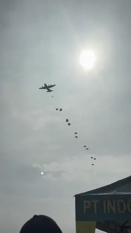 Semoga baik” saja 🤕#terjunpayung #morowalibahodopi 