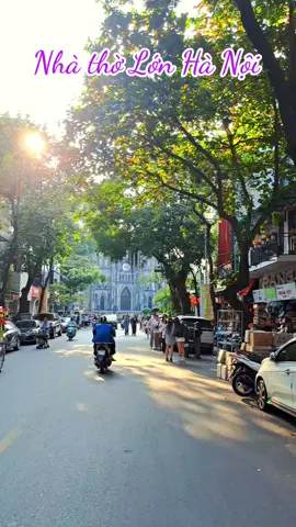 Mỗi khi Đông về là Giáng sinh lại đến gần. Hôm nay Hà Nội nắng đẹp, có ai lên phố Nhà Thờ đón Giáng sinh sớm không?🥰 #giangsinh #nhatholonhanoi #langthangduongpho #langthangduongphohanoi #xuhuongtiktok 