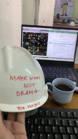 Insinyur lapangan gitu #kontraktor #enggineering #proyek #engineer 