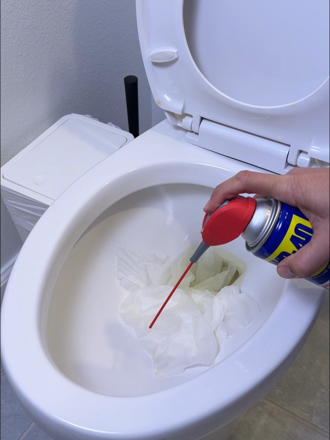 WD-40 tricks you never knew about! #lifetips #wd40 #homehacks