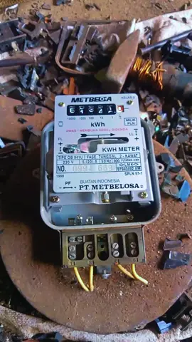 Bagian 192 | Mau di bandingkan dengan siapun saya tetap kalah, karna saya orang tak punya #KWH #meteranlistrik #PLN  #Rongsok #fyp 