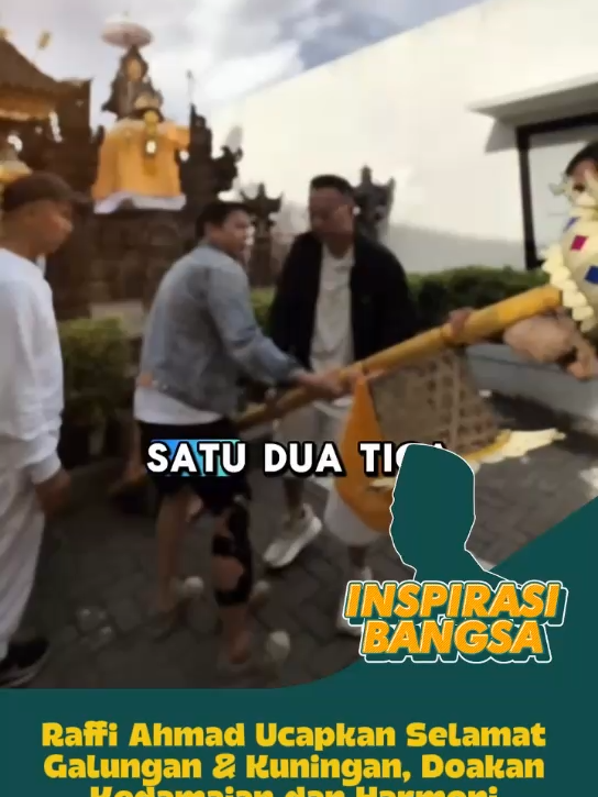 Raffi Ahmad, Ariel, Desta, dan Gading kompak ikut pasang Penjor dan ucapkan Selamat Hari Raya Galungan & Kuningan untuk seluruh Umat Hindu. #raffi #raffiahmad #fyp #beranda #berandatiktok