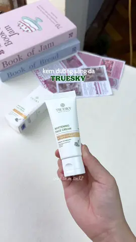 Rinh ngay dưỡng ăn tết thui mấy ní  #duongtrangdamat #trangdamat #kemduongtrangda #truesky#xh