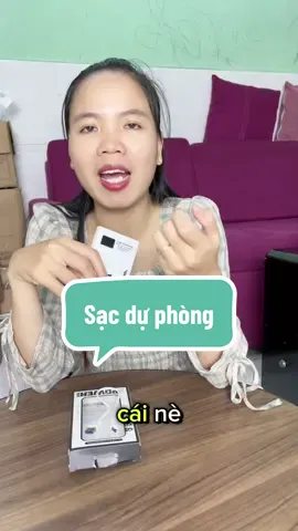Sạc dự phòng lên đến 20.000mAh với 4 đầu sạc luôn nên dùng rất tiện dụng luôn. Sạc được trên nhiều thiết bị nha #sacduphong20000mah #sacduphong #sacdienthoai #giadungtienich #tytysale99 