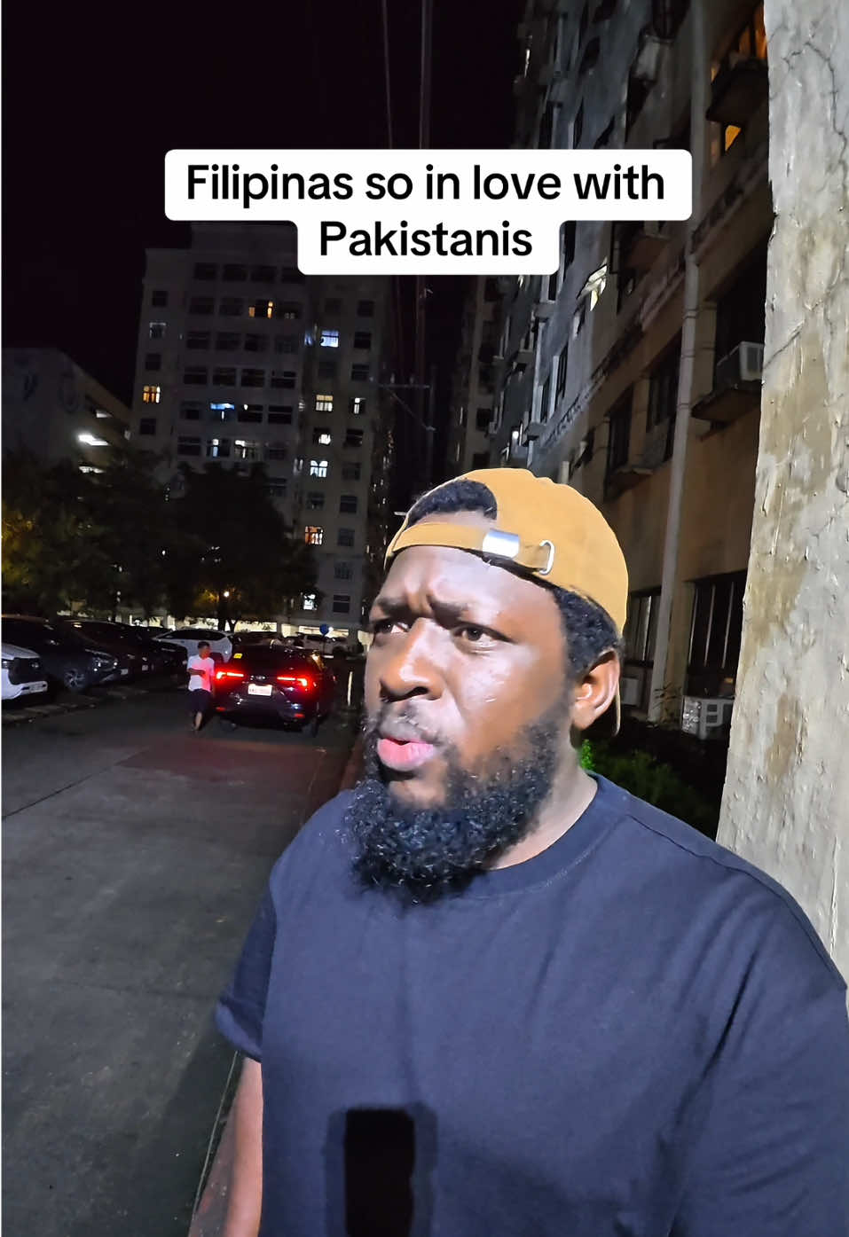 Filipinas so in love with Pakistanis #filipina #pakistani #uae #fyp #tamsferdy  