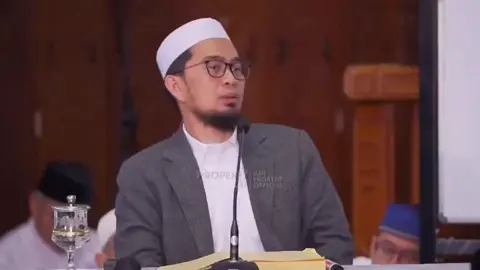 #Ustadz Adi Hidayat