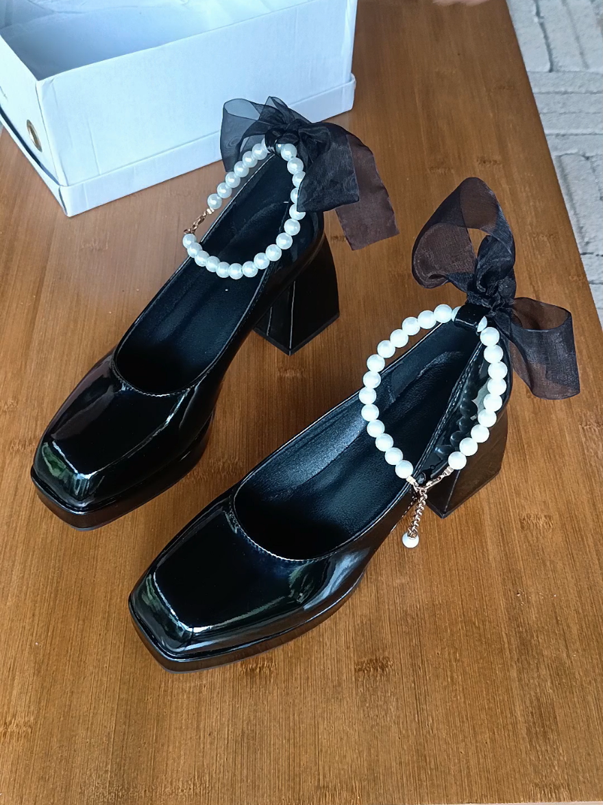 this shoes so cute, main character vibes giteww✨😍 #heels #kasutperempuan #kasutwanitaviral #princessshoes 