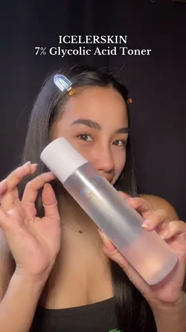 Finallyyyyy a toner that brightens dark spots and is gentle on acne-prone skin!😍