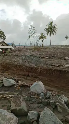 erupsi gunung Semeru 19 nov 2025 #semerumeletus #erupsisemeru 