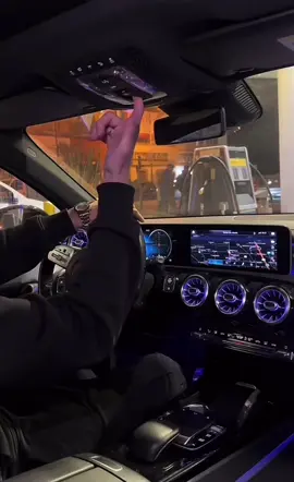 Tất cả tại thằng in thiệp 😁#xh 