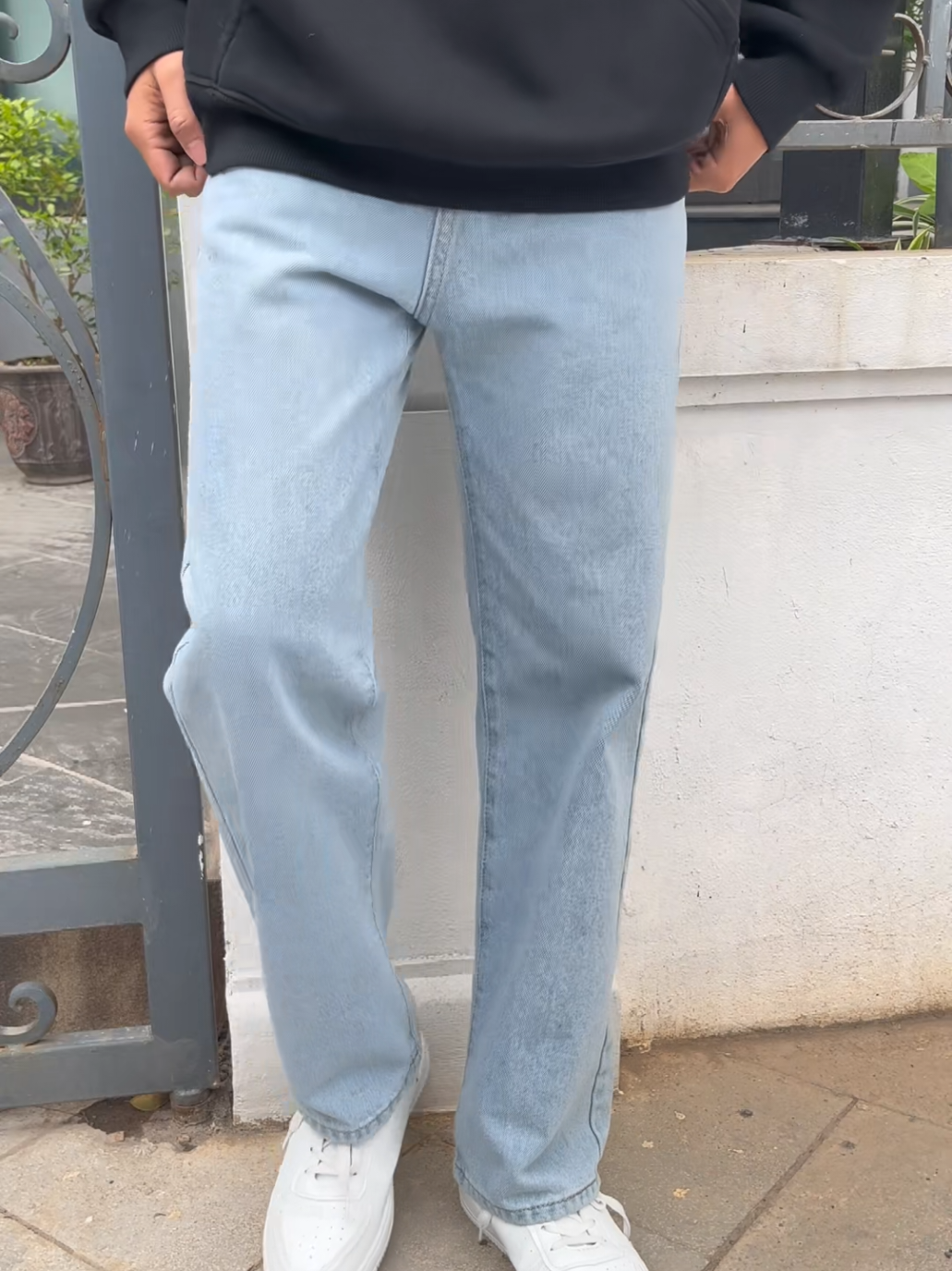 looksnya ganteng bgt celana ini😎🫵🏼. #celanajeanspria #outfitjeans #rekomendasioutfit #fypシ゚ #xybca 