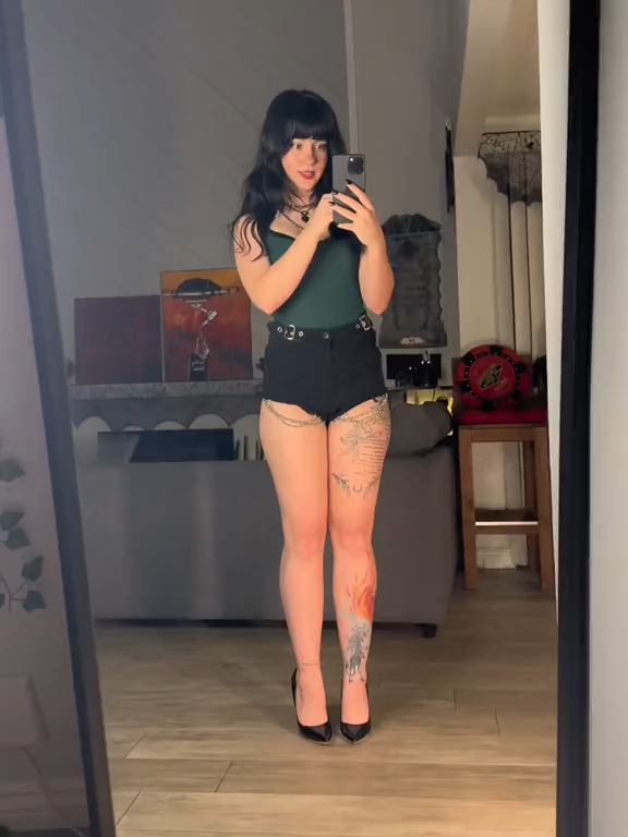 260 Replying to idiot_in_space fun fact crested can live up to 20 years! #geckos