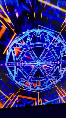 只少一个桌子罢了… 现在 有 offer 😍💃🏻 #JENNIE #JNEHomestay 