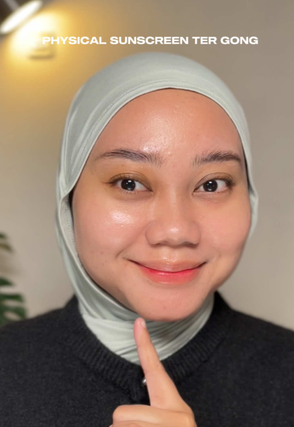 Aku tim physical sunscreen sih kalian tim apa ?!😁🫶🏼@Amaterasun #spfspecialist #sunscreen #physicalsunscreen 