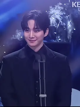 Kalo ada berita mereka nikah pura pura kaget ajaaa 🥵🥵 #kingtheland #kdrama #leejunho #imyoona #limyoona #fyp #foryou #4u #koreanactor #bluedragonfilmawards #bluedragonawards 