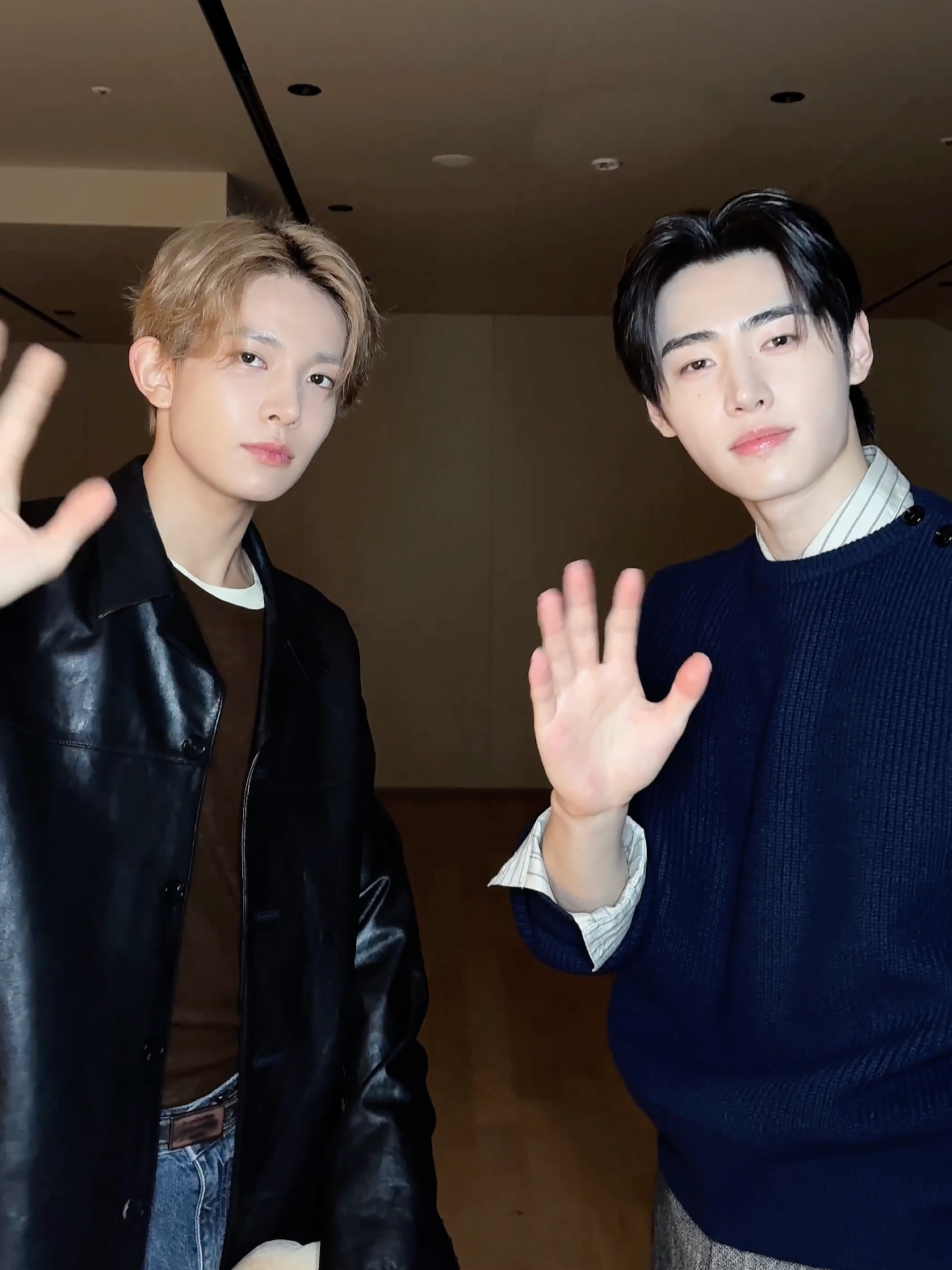 #2025ENniversary🎉 D-2🏰 #ENHYPEN5thAnniversary #롯데월드#HEESEUNG #SUNGHOON #ENHYPEN