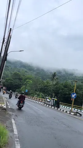 Gunungkidul rasa tawangmangu 🥶 #fyppppppppppppppppppppppp #sedulurlajonjogjalantaidua #jalanwonosarijogja #koncolajonjogjawonosari #wonosari24jam 