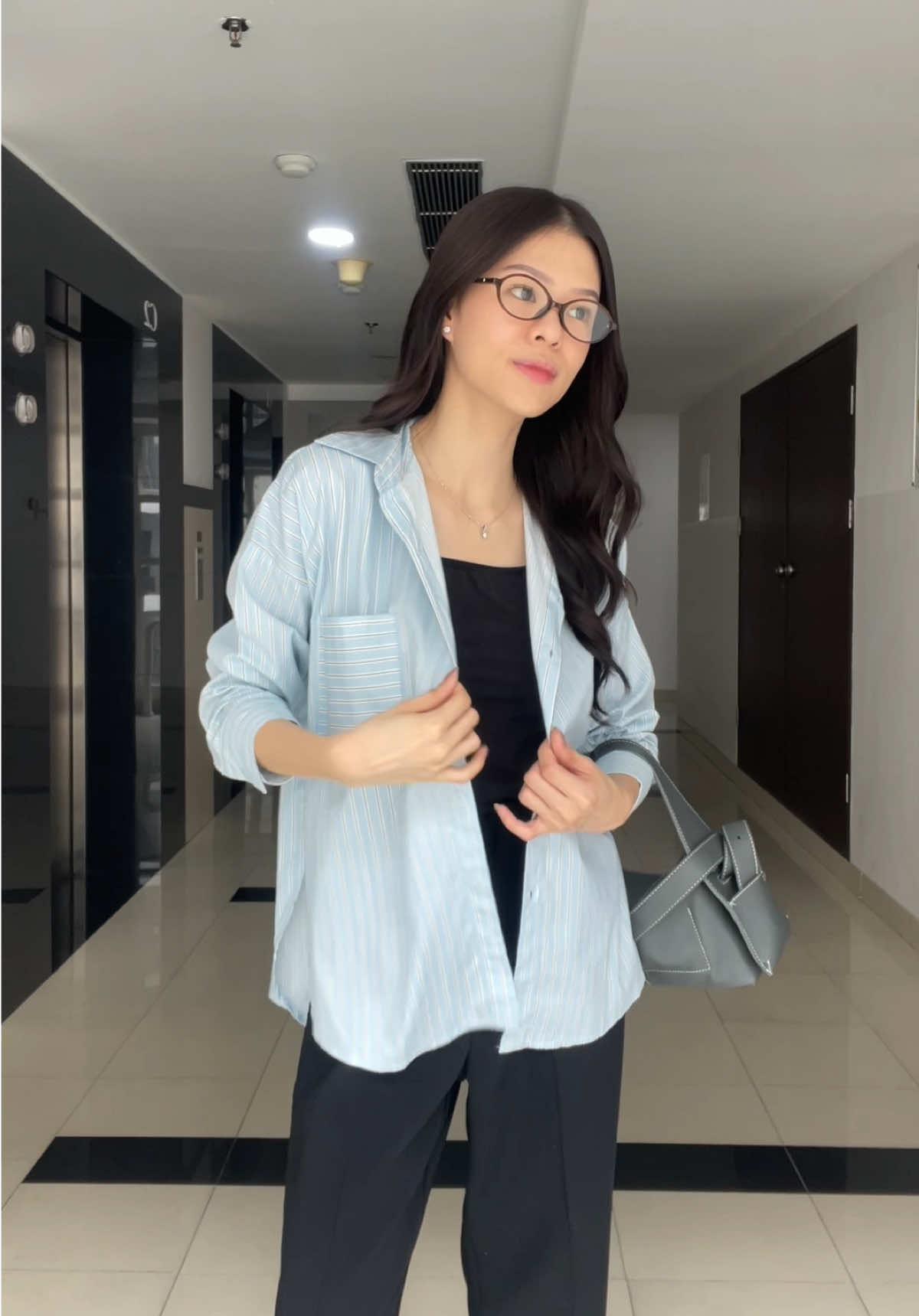 todays #fitcheck : kaia striped top in blue 💙