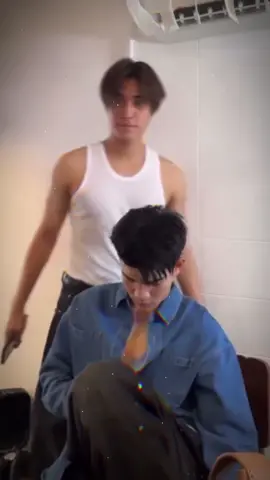 Tiếng chụt đến tận VN còn nghe thấy nữa đs #geminifourth #gmmtv #xh #xuhuong #fyp 