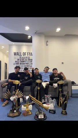 Era camat, posting disini biar gak ilang di hp gue 🙏🏻. #olddivine