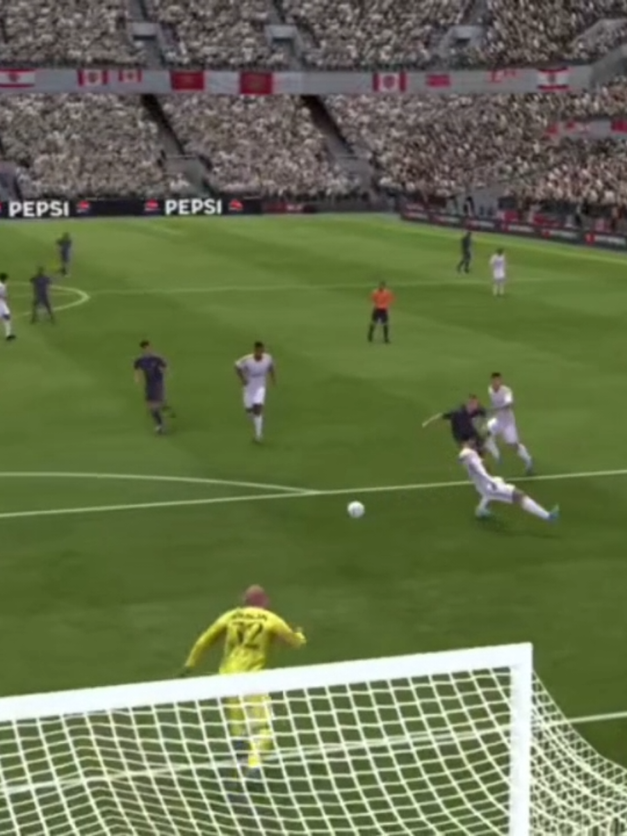 tương lai đây sao...!😭#bongda #fyp #xh #fcmobilevn #savic 