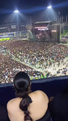 Te pasas padre santo #juniorh #monterrey #sadboyztour #walmart #2025 