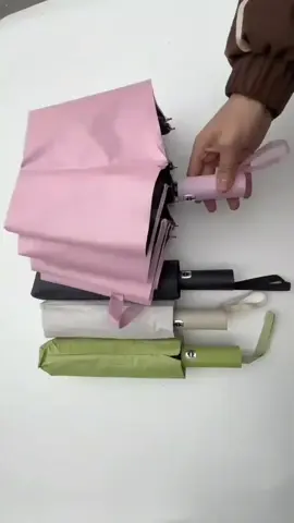 musim hujan gini masa gak punya payung coba pakai payung otomatis  ini #vidioviral #fyppppppppppppppp 