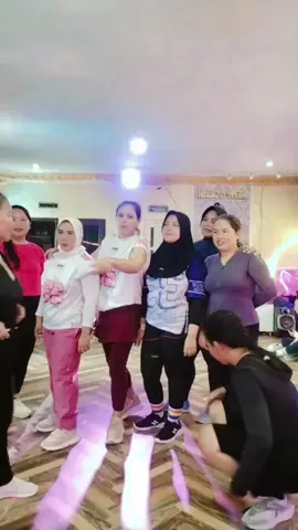 #fypシ゚viral🖤tiktok #fypage  ikut yg lagi viral😁