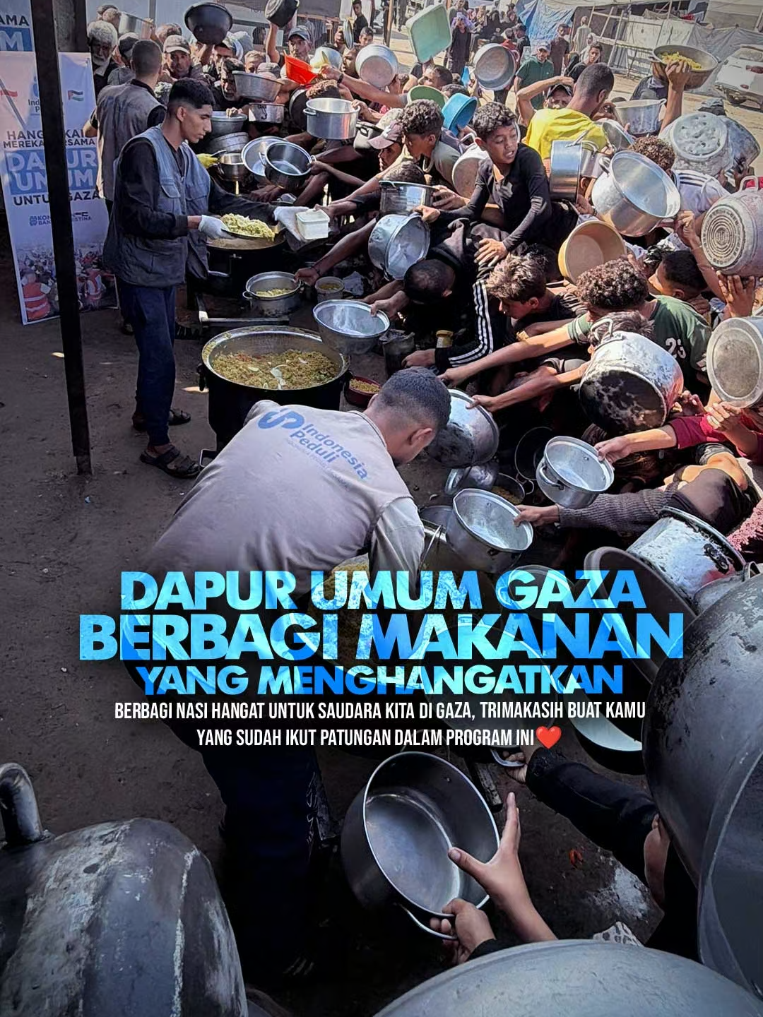 Dapur umum Gaza dari Indonesia untuk Palestina!!❤️ Alhamdulillah, kita telah mendistribusikan Bantuan Pangan untuk saudara kita yang berada di Al-Mawasi, Khan Younis, Gaza Palestina!! Di tengah keterbatasan dan rasa lapar yang belum berhenti menghantui warga Gaza, kami kembali menyalurkan makanan hangat untuk keluarga yang sedang berjuang bertahan. Dengan penerima manfaat sekitar 180 keluarga yang sedang berjuang dalam kondisi yang begitu memprihatinkan.. Menu yang dibagikan adalah nasi kuning ditambah dengan sayuran, makanan sederhana namun menjadi berkah yang besar bagi mereka, karena mereka jarang merasakan hidangan yang layak dalam beberapa bulan terakhir. Di antara mereka terlihat senyuman kecil anak-anak yang yang lahir dari satu piring makanan yang telah kamu berikan, bagi kita mungkin tampak biasa, namun bagi mereka makanan hangat ini sangat berarti untuk mereka dalam bertahan hidup.. Bantuan seperti ini bisa terus berjalan karena kebaikanmu, karena setiap donasi adalah harapan, disetiap rupiah bisa mengurangi kelaparan, dan disetiap uluran tanganmu akan menjadi cahaya bagi mereka yang sedang berjuang.. Dukung kami dalam program kebaikan berikutnya dengan menyalurkan donasi terbaikmu melalui : ▶️ BSI: 9999400447 📌 A.n. Indonesia Peduli Sesama (Sudah termasuk operasional program) 🗒 Informasi & Konfirmasi Donasi: 0877-8257-0824 (Chandra) #palestina