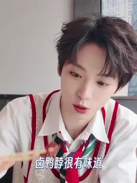 ehh kiyowo sekali kalau lagi makan 🤏 #ziyu #festival #foryoupage #fypage #fyp 