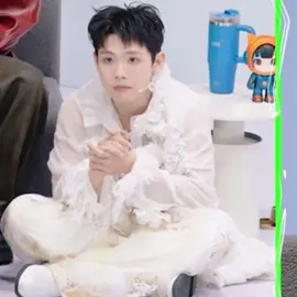 Khóc thì khóc mà đói thì phải ăn hoy ☺️☺️ #jaysonlei #anhtraisayhi2025 