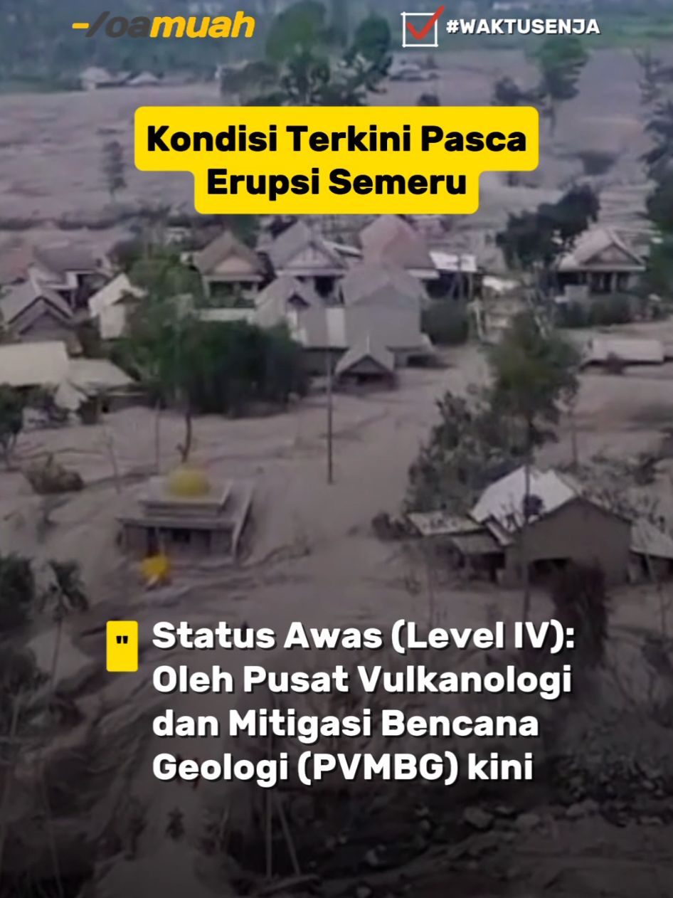 Update 17. Kondisi Terkini Pasca Erupsi Semeru ‼️ Kondisi terkini pasca erupsi Gunung Semeru pada 19 November 2025 menunjukkan bahwa status aktivitas gunung tersebut masih Level IV (Awas) dan pihak berwenang terus melakukan upaya penanganan darurat, termasuk evakuasi dan penutupan akses.  Status dan Aktivitas Gunung 👇 - Status Awas (Level IV): Status Gunung Semeru dinaikkan menjadi Level IV atau Awas oleh Pusat Vulkanologi dan Mitigasi Bencana Geologi (PVMBG) pada Rabu sore (19/11/2025) sekitar pukul 17.00 WIB. Hal ini karena aktivitas vulkanik yang masih tinggi dan tidak stabil, dengan luncuran awan panas (APG) yang dilaporkan mencapai 14 km dari puncak. - Aktivitas Vulkanik Lanjutan: Hingga Kamis pagi (20/11/2025), pos pengamatan Gunung Semeru masih mencatat adanya 32 kali gempa guguran, menunjukkan aktivitas yang berlanjut pasca erupsi besar. Dampak di Lapangan 👇 - Pengungsian Warga: Ratusan hingga ribuan warga, terutama dari Kecamatan Candipuro dan Pronojiwo, telah mengungsi ke beberapa titik aman. Data menunjukkan jumlah pengungsi mencapai sekitar 1.156 jiwa yang tersebar di 7 hingga 11 lokasi pengungsian berbeda. - Akses Jalan Terputus: Akses jalan utama yang vital menghubungkan Kabupaten Lumajang dan Malang, khususnya di sekitar Jembatan Curah Kobokan, ditutup total akibat tertutup material erupsi dan lahar dingin. - Kerusakan Material: Beberapa laporan menyebutkan puluhan rumah warga, fasilitas umum seperti sekolah dan musala mengalami kerusakan akibat diterjang material lahar dingin pasca erupsi. Kondisi Pendaki di Ranu Kumbolo 👇 - Pendaki Tertahan: Sebanyak 178 pendaki dilaporkan tertahan di kawasan Ranu Kumbolo saat erupsi terjadi. - Evakuasi Berlangsung: Pihak berwenang, termasuk BPBD Jatim, memastikan bahwa para pendaki tersebut dalam kondisi aman dan sedang dalam proses evakuasi yang dijadwalkan pada Kamis pagi (20/11/2025). Jalur pendakian ke Gunung Semeru, termasuk Ranu Kumbolo, ditutup penuh hingga batas waktu yang belum ditentukan. Pemerintah Kabupaten Lumajang telah menetapkan status tanggap darurat selama tujuh hari ke depan untuk mengkoordinasikan penanganan bencana secara efektif. Masyarakat diimbau untuk tidak beraktivitas dalam radius 8 km dari puncak dan radius 20 km di sepanjang aliran Besuk Kobokan karena risiko awan panas dan lahar dingin. Gunung Semeru di Lumajang, Jawa Timur mengalami erupsi besar pada 19 November 2025 yang menyebabkan luncuran awan panas sejauh 5 kilometer dan status aktivitas naik ke Level IV (Awas).Jalur pendakian dan jalan vital ditutup, ratusan pendaki tertahan di Ranu Kumbolo, serta puluhan warga Candipuro mengungsi ke beberapa titik pengungsian akibat dampak erupsi. Gunung Semeru hari ini 20 November 2025 Berita hari ini #yoamuah #gunungsemeru 