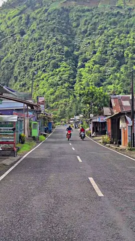 Kon galau ?  Tes di putusna,apa tes di selingkuhi ?  Gass Mene bae wes dolan meng cantel ngko mari owh 😄😄 #curugcantelbumijawategal #curug #tegal24jam  #60fps #4upage #sadstory #kawitaningsinawang  #bumijawa #fyppppppppppppppppppppppp #Hd #tren