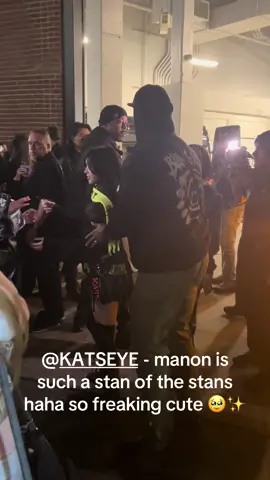 Manon was so sweet with the fans. They all were, but I couldn’t get a glimpse of the rest of the girls because of crowd control. I’m so glad I didn’t leave right after the show. The 45+ minute wait in the cold was worth this memory 🥹❄️✨ #KATSEYE #Eyekon #BeautifulChaos #Boston #FYP 