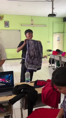 salah lirikk😭 #tormonitorketua #hormat 