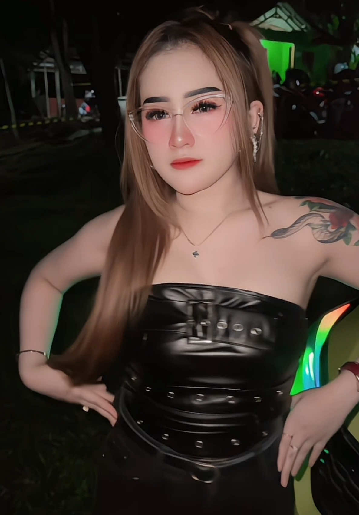 Nih yang tanya baju yang aku pakai kemaren #fyp #deliasalsabillaa #baju #promomakanharian #affiliate 