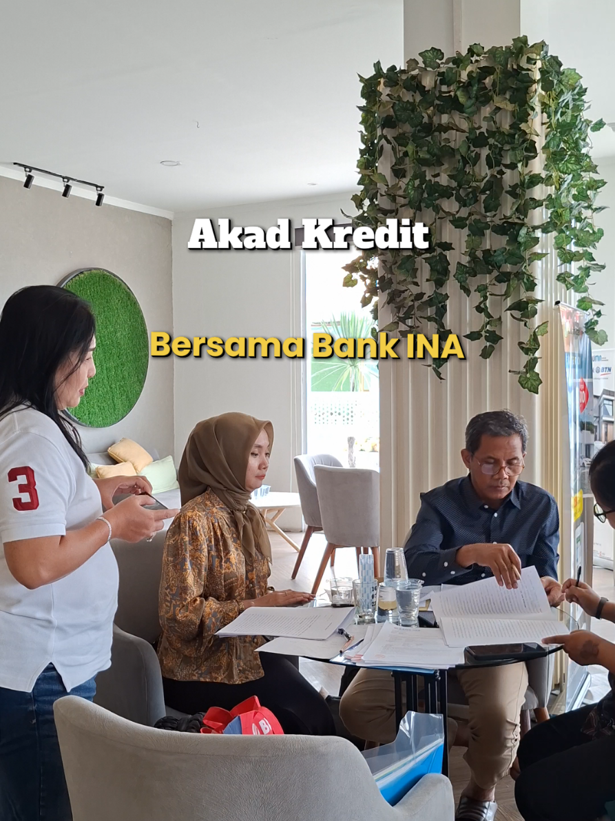 🏡Tipe Alamanda Rumah milenial LT 66m²  LB 33m² ✨️Spesifikasi 1 Lantai 2 kamar tidur 1 kamar mandi 1 Carport Ruang keluarga luas Lahan sisa, include kitchen sink ✨️Free Fee 1 AC Free 1 Springbed ✨️Pembayaran ▪️Cash keras ▪️Cash bertahap ▪️KPR (credit) : Tenor 15th, 20th, 25th #perumahan #property #bumiindah 