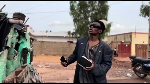 Zou ni kalifa comédie #🇧🇫🇩🇿🇧🇯😉😉🇨🇦🇨🇮🇪🇸😌😌🇫🇷🇬🇳🇲🇦 #tiktokmali🇲🇱🇲🇱00223😘 