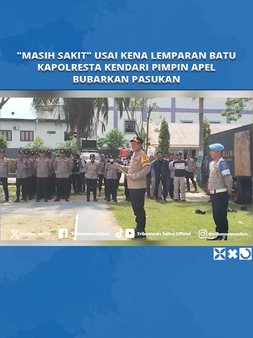 Usai Kena Lemparan Batu, Kapolresta Kendari Pimpin Apel Bubarkan Pasukan: Masih Sakit Kalau Bicara TRIBUNNEWSSULTRA.COM, KENDARI - Kepala Kepolisian Resor Kota atau Kapolresta Kendari Kombes Pol Edwin Louis Sengka tetap memimpin apel pembubaran pasukan dalam kondisi pipi dan bibir terluka. Apel pembubaran pasukan setelah pengamanan aksi blokade jalan berujung ricuh di perempatan Wua-Wua, Kota Kendari, Provinsi Sulawesi Tenggara (Sultra), Kamis (20/11/2025). Pembubaran pasukan setelah situasi kondusif, berlangsung di lapangan kantor Televisi Republik Indonesia Stasiun Sulawesi Tenggara, di Jalan Jenderal Ahmad Yani Kelurahan Bende, Kecamatan Kadia. #kendari #demoricuh #kapolrestakendari #lemparanbatu #terluka #tribunnewssultra  Program: Tribun Update Video Editor: Wa Ode Ria Ika Hasana Sumber: Sugi Hartono Uploader: