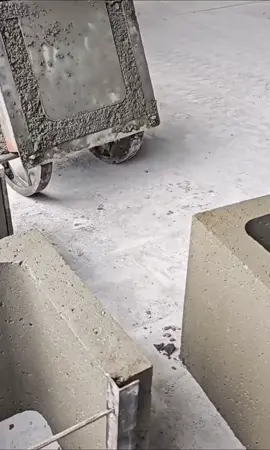 Steel U-Shaped Cement Channel Molds - Precision Molding & Durable for Drainage Projects #SteelUCementMold #DrainageConstruction #DurableMoldSupply #PrecisionMoldingTool