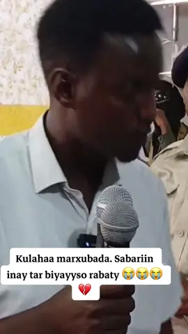 Waanapa nin waa naagtiis maqli jiray kan dhagax halagu dilo🥵#maanlula🇾🇪🇸🇱 #galkacyo🇸🇱🇸🇱puntaland #maxkamadii 