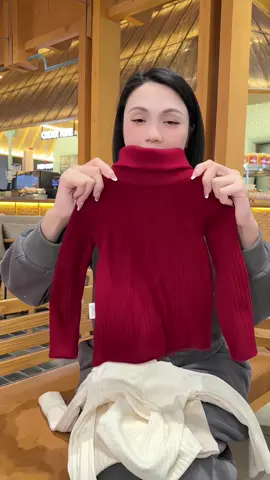 Áo Cổ Lọ Bé Gái Vải Len Tăm Mềm dày dặn co giãn mềm mại cho bé #megiangcogu #quanaotreem #aogiunhiettreem #aogiunhietchobe #aothudongchobe 