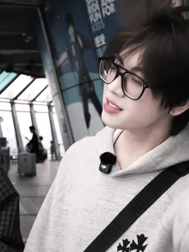 พี่วรรณพี่ — #firstone #เฟิร์สวัน 