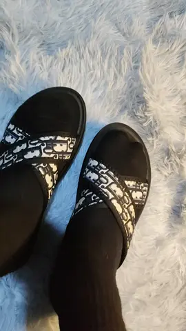 รองเท้าแบบส้วมพื้นนิ่มๆ#รองเท้าแฟนชั่น #รองเท้าใส่สบาย #รองเท้าทรงเอ #รองเท้าพื้นนิ่ม #tiktokshop @บัง ไข่ แตก (ช่องรีวิว) @บัง ไข่ แตก (ช่องรีวิว) @บัง ไข่ แตก (ช่องรีวิว) 