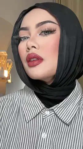 Mau tutor tapi males edit, anggep aja ini step by step nya ya🫨💋#makeuplatina #baddiemakeup #tutorial #fyp 