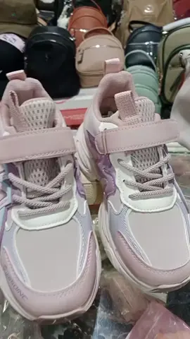 giầy thể thao cho bé trai .bé gái .từ 3 đến 15 tuổi .siêu nhẹ nót giầy kháng khuẩn #giaythethaochobetraibegai #tu3den15tuoi #sieunhenotgiaykhangkhuan 