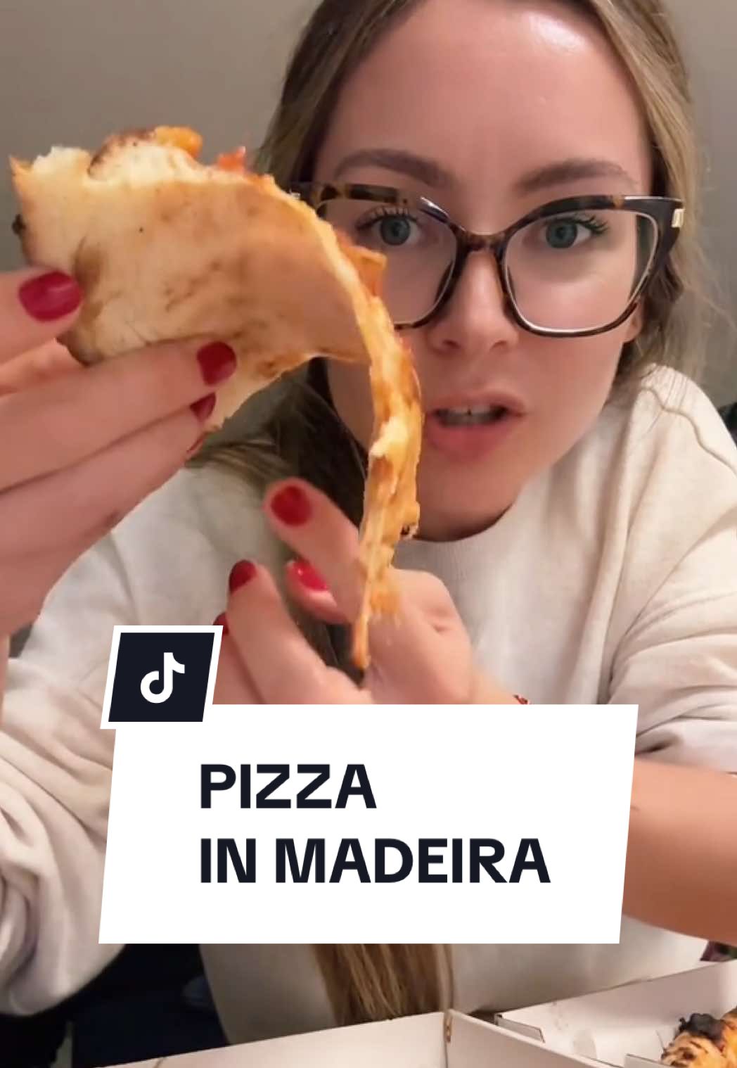 Pizza in Madeira! 🍕@Alforno Madeira did not disappoint 🤌 #pizza #madeira #portugal #food #review 