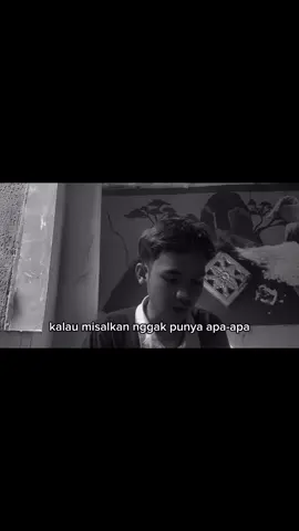 Dengerin pake telinga yah,jangan di dengerin pake BO’OL,  Di saran kan dengerin pakai Headseat 🎧🎧